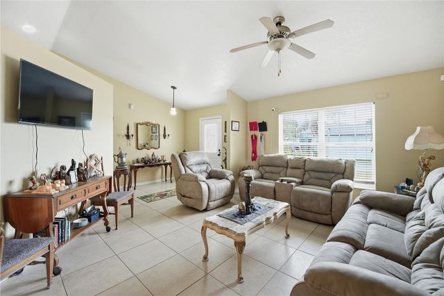 642 MADRID DRIVE, Kissimmee, FL 34758