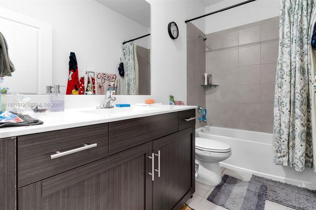 24900 SW 107th Ct, Homestead, FL 33032