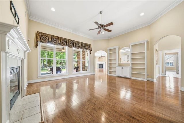 275 SHADY OAKS DR, Eads, TN 38028
