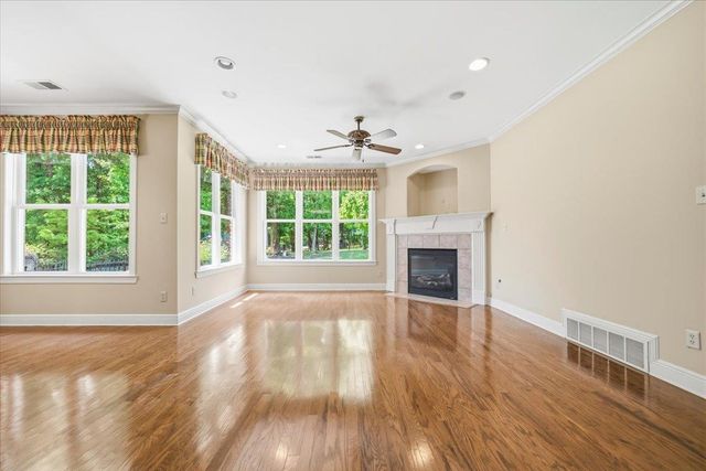 275 SHADY OAKS DR, Eads, TN 38028