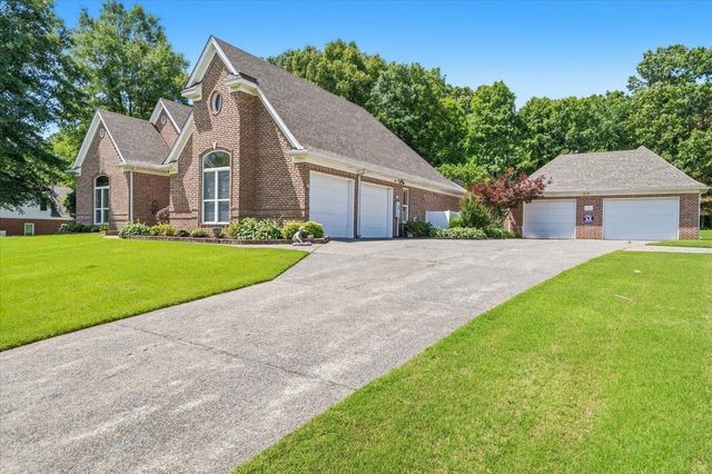275 SHADY OAKS DR, Eads, TN 38028