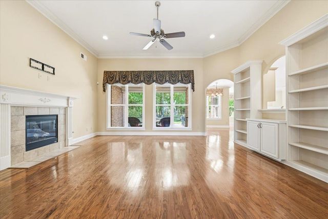 275 SHADY OAKS DR, Eads, TN 38028