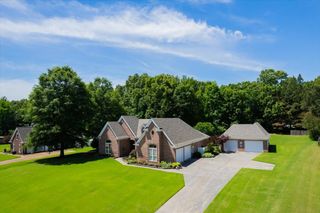 275 SHADY OAKS DR, Eads, TN 38028