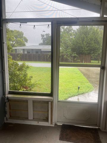 2928 Del Rio Dr, St Augustine, FL 32084