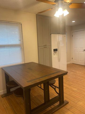 2928 Del Rio Dr, St Augustine, FL 32084