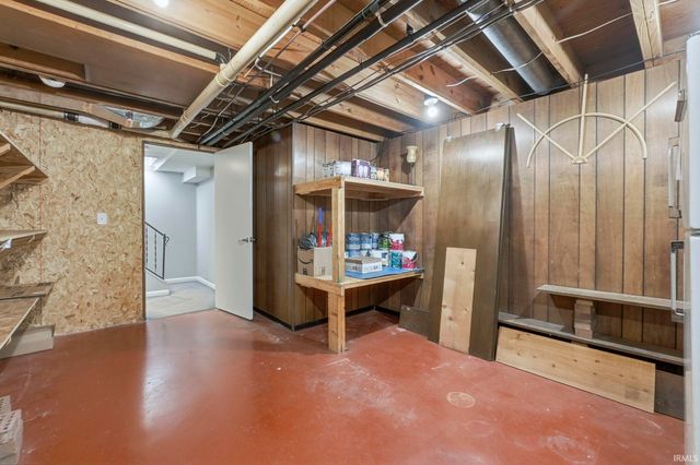 1588 Country Homes Drive, Ligonier, IN 46767