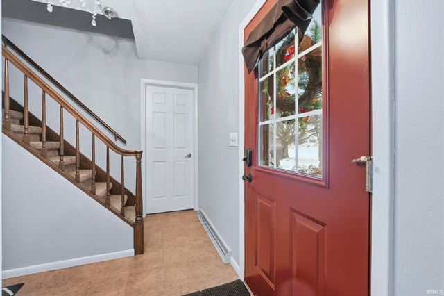 1588 Country Homes Drive, Ligonier, IN 46767