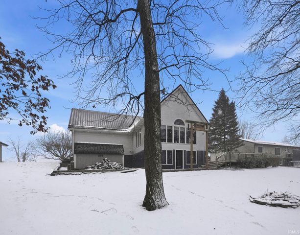 1588 Country Homes Drive, Ligonier, IN 46767