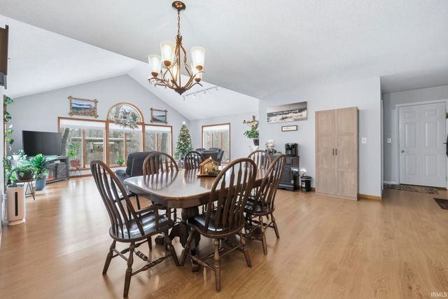 1588 Country Homes Drive, Ligonier, IN 46767