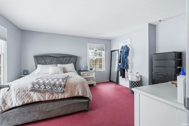 1588 Country Homes Drive, Ligonier, IN 46767