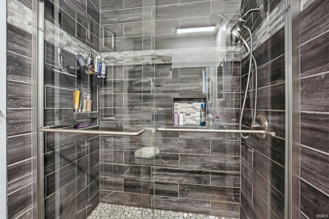 1588 Country Homes Drive, Ligonier, IN 46767