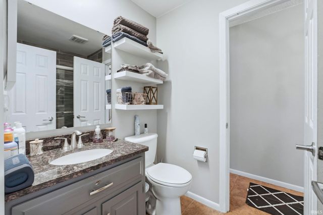 1588 Country Homes Drive, Ligonier, IN 46767