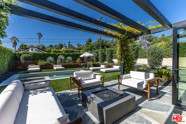 3066 St George Street, Los Angeles, CA 90027