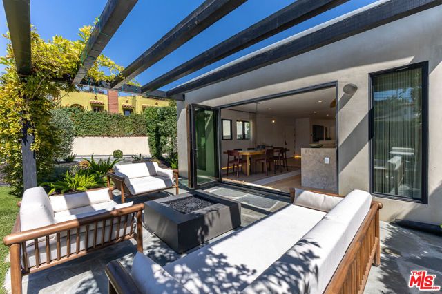 3066 St George Street, Los Angeles, CA 90027