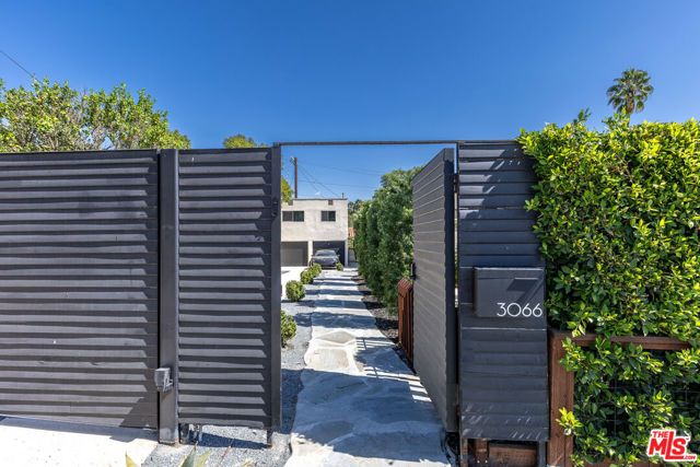 3066 St George Street, Los Angeles, CA 90027