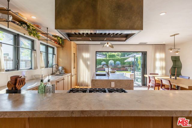 3066 St George Street, Los Angeles, CA 90027