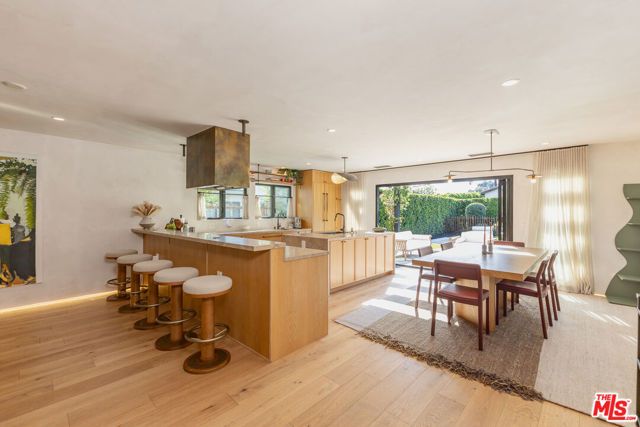 3066 St George Street, Los Angeles, CA 90027