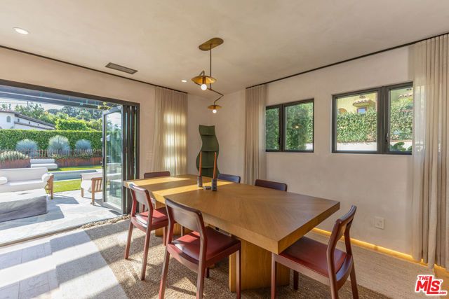 3066 St George Street, Los Angeles, CA 90027