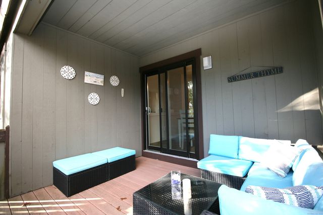 7 Twin Oak Court 7, Avon, CT 06001