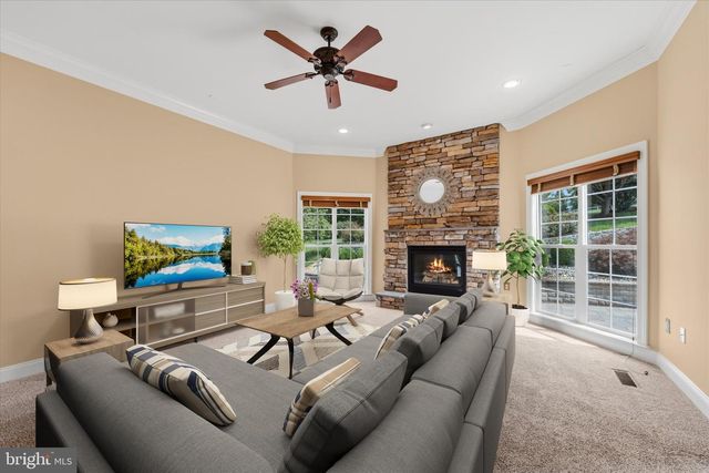 38800 BETTIS DR, Hamilton, VA 20158