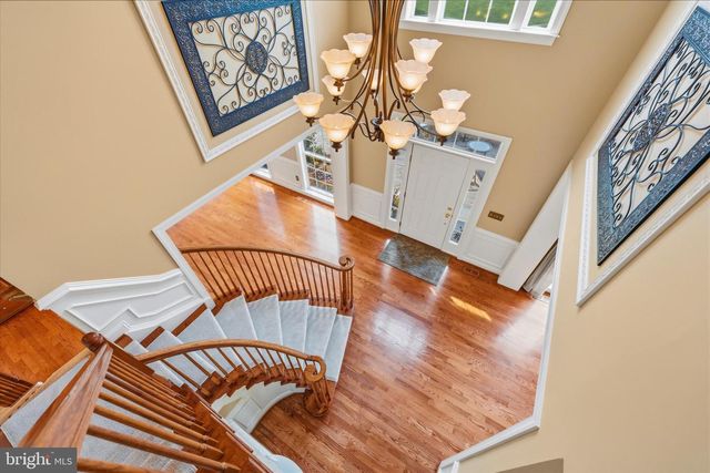 38800 BETTIS DR, Hamilton, VA 20158