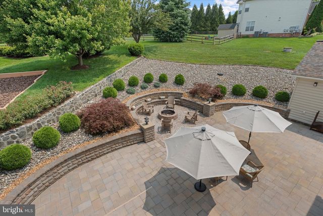 38800 BETTIS DR, Hamilton, VA 20158