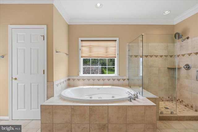 38800 BETTIS DR, Hamilton, VA 20158