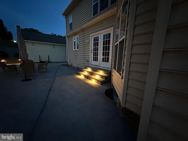 38800 BETTIS DR, Hamilton, VA 20158
