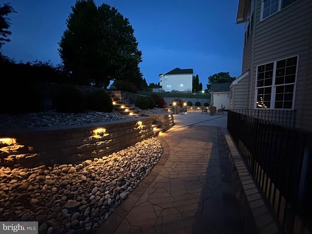 38800 BETTIS DR, Hamilton, VA 20158