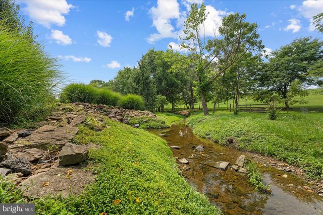 38800 BETTIS DR, Hamilton, VA 20158