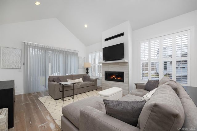 247 Superior Court, Wappingers Falls, NY 12590