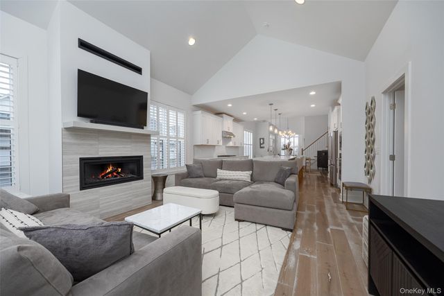 247 Superior Court, Wappingers Falls, NY 12590