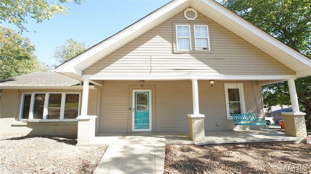 311 W Richardson Ave, Puxico, MO 63960