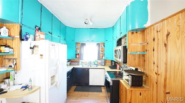 311 W Richardson Ave, Puxico, MO 63960