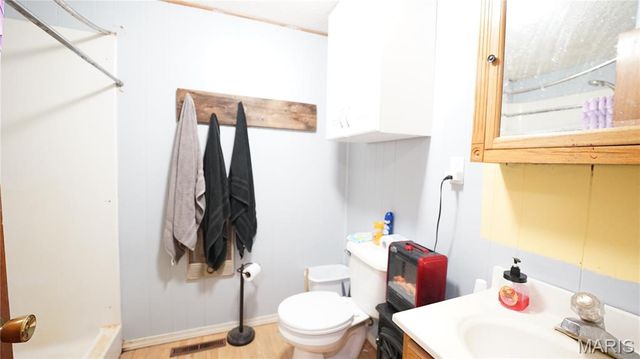 311 W Richardson Ave, Puxico, MO 63960