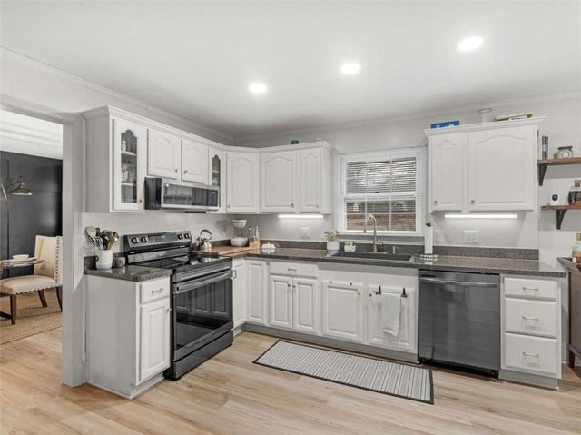 114 Woodcrest Drive, Griffin, GA 30223