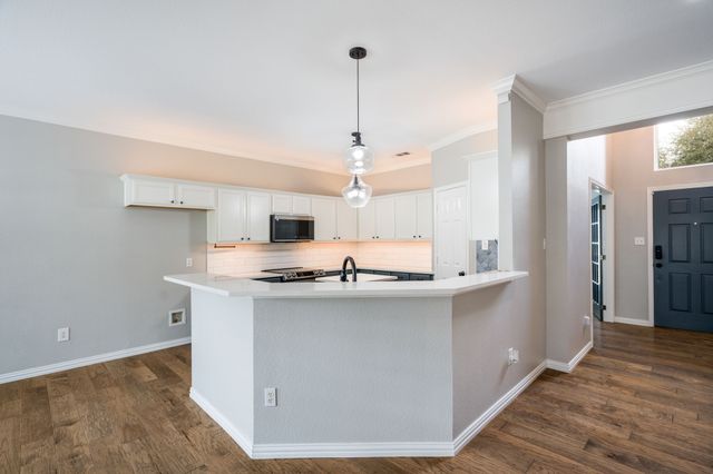 245 Bent Creek Drive, Waxahachie, TX 75165