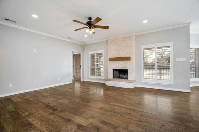 245 Bent Creek Drive, Waxahachie, TX 75165