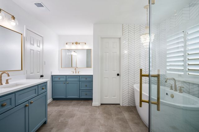 245 Bent Creek Drive, Waxahachie, TX 75165