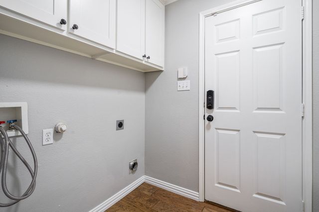 245 Bent Creek Drive, Waxahachie, TX 75165