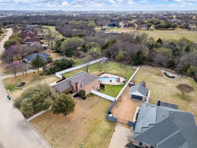 245 Bent Creek Drive, Waxahachie, TX 75165