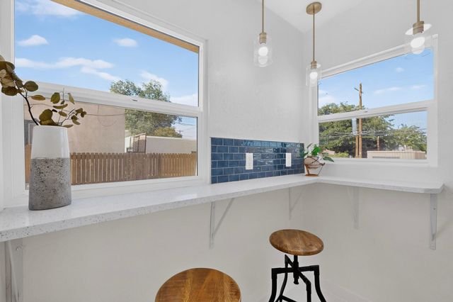 413 Princeton Drive SE, Albuquerque, NM 87106