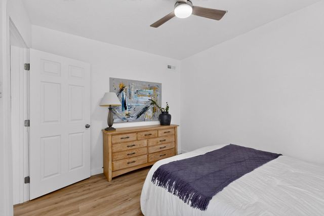 413 Princeton Drive SE, Albuquerque, NM 87106