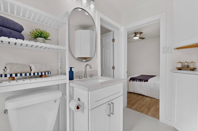 413 Princeton Drive SE, Albuquerque, NM 87106