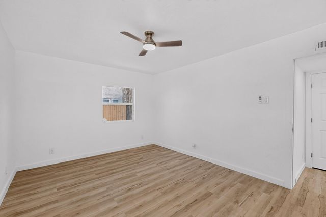 413 Princeton Drive SE, Albuquerque, NM 87106