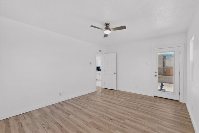 413 Princeton Drive SE, Albuquerque, NM 87106