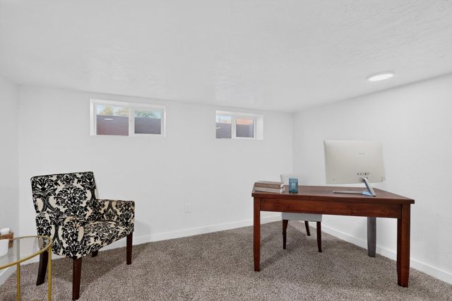 413 Princeton Drive SE, Albuquerque, NM 87106