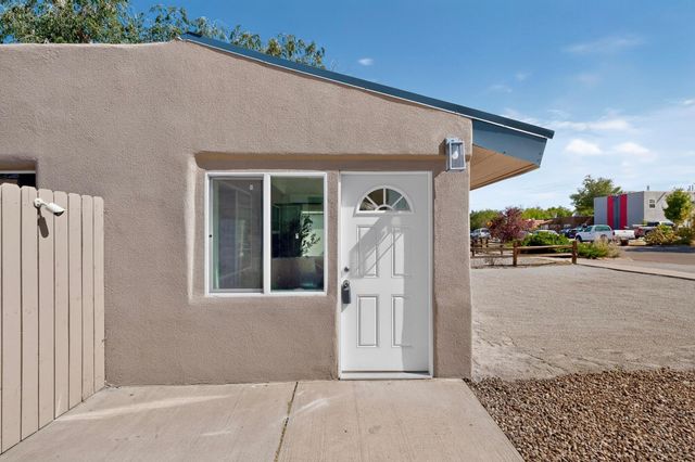 413 Princeton Drive SE, Albuquerque, NM 87106
