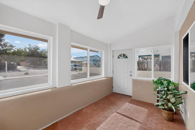 413 Princeton Drive SE, Albuquerque, NM 87106