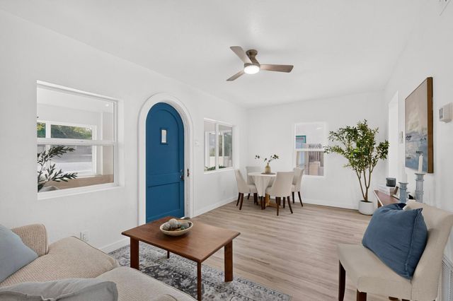 413 Princeton Drive SE, Albuquerque, NM 87106